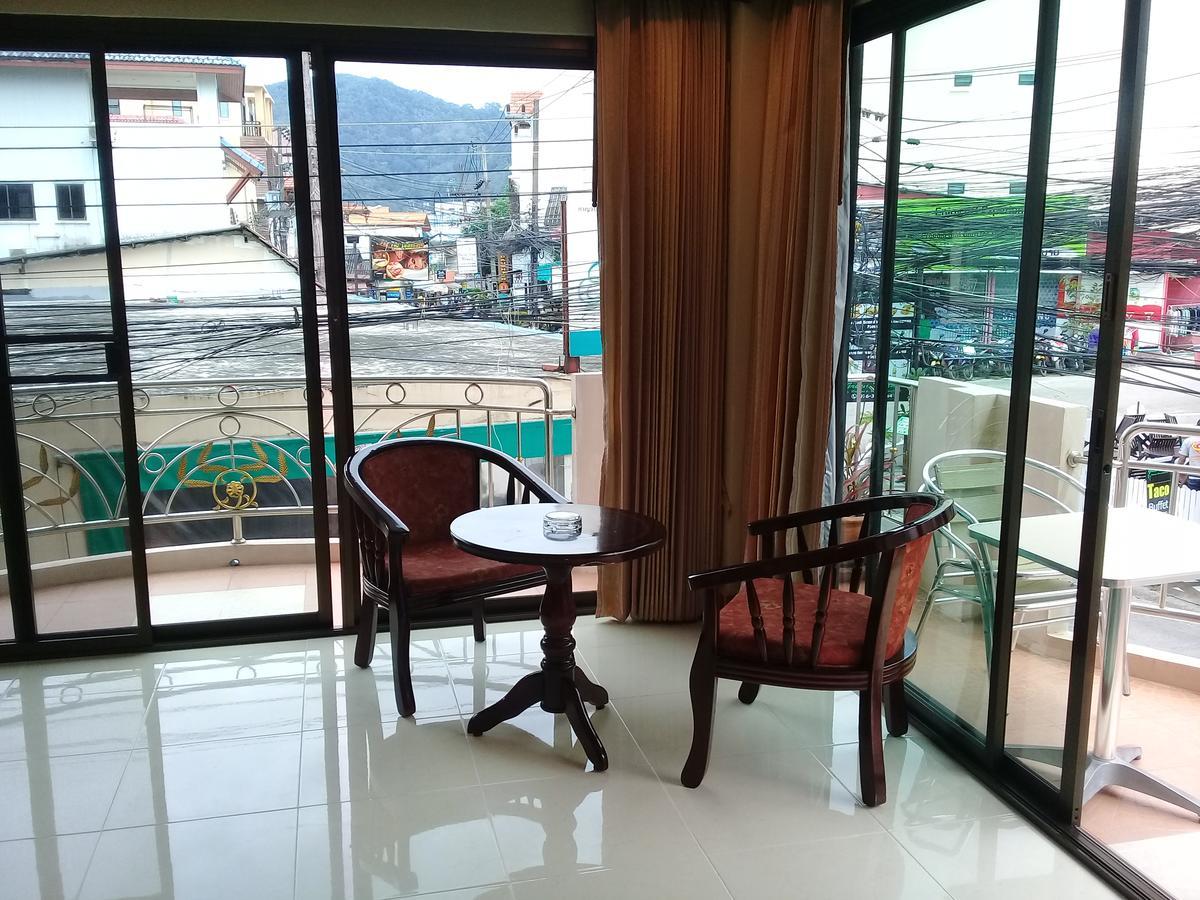 Ban Tyrol 호텔 Patong 외부 사진